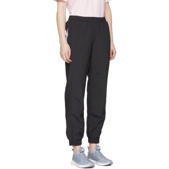 Reebok Pants - Reebok Nylon Jogger pants